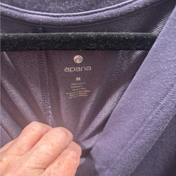 Apana Active Top - Picture 2 of 4